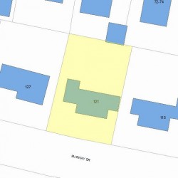 121 Fairway Dr, Newton MA 02465-1714 plot plan