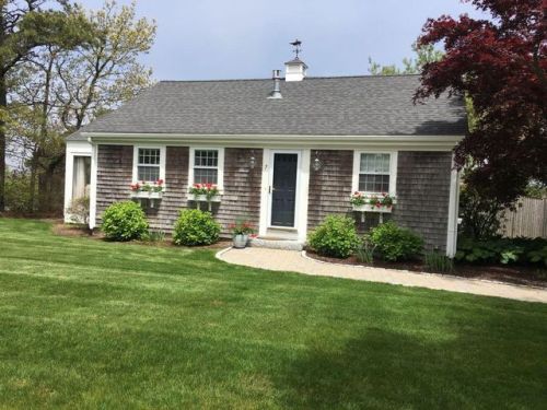 7 Barn Hill Ln, Chatham, MA 02633-2613