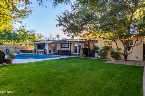 11605 37 Pl, Phoenix AZ 85050-2699 exterior