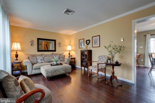 1157 Mantua Pike, West Deptford NJ 08097-1229 exterior