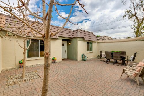 5664 12th St, Phoenix AZ  85014-2331 exterior