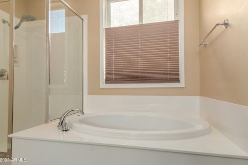 2128 Bowker St, Phoenix AZ 85040-3480 exterior