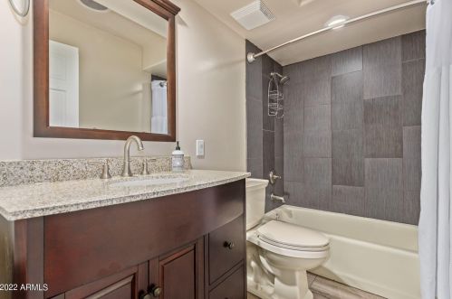 21 Beryl Ave, Phoenix AZ  85021-2480 exterior