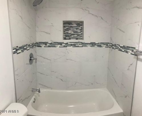 7148 Devonshire Ave, Phoenix AZ 85033-8236 exterior