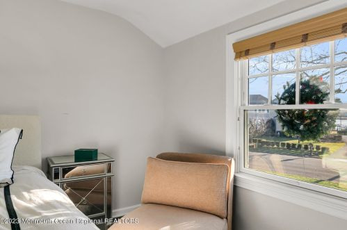 67 Rivers Edge Dr, Little Silver NJ  07739-1708 exterior