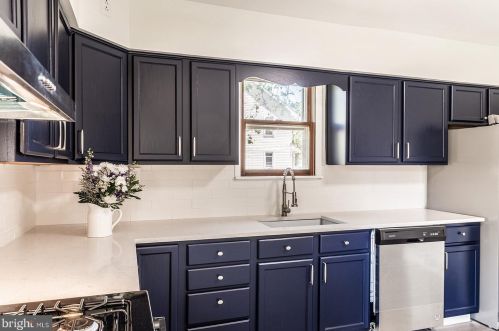 449 Broad St, West Deptford NJ 08096-1055 exterior