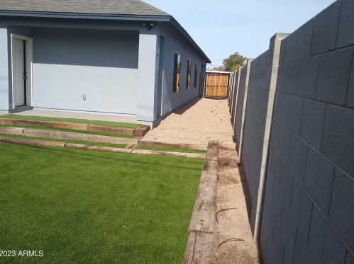 2229 Cambridge Ave, Phoenix AZ  85006-1321 exterior