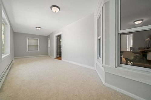 4 Mckinley Rd, Worcester MA  01605-2112 exterior