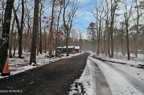 1062 Lakehurst Ave, Jackson Twp NJ 08527-5250 exterior