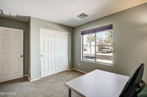 1729 Beautiful Ln, Phoenix AZ 85041-7622 exterior