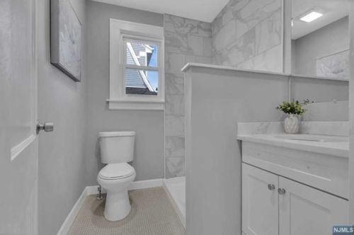 122 Grand Pl, Kearny NJ  07032-1847 exterior