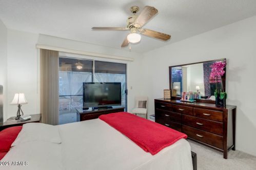 12822 50 Way, Phoenix AZ 85044-4132 exterior