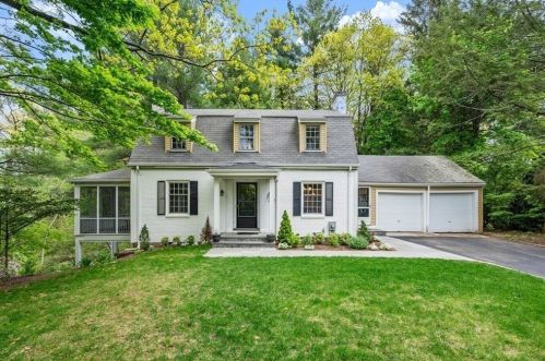 300 Islington Rd, Newton, MA 02466-1019