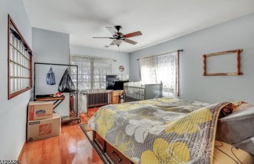 30 Colfax Dr, Skyline Lakes NJ  07456-1205 exterior