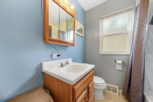 2936 Oak Park Ave, Forest View IL 60402-3028 exterior