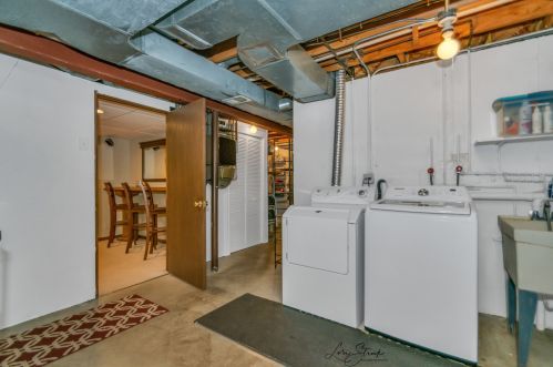 14 Meagan Ln, Lemont IL 60439-4496 exterior