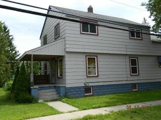 1625 Greenwich St, Saginaw MI  48602-1641 exterior