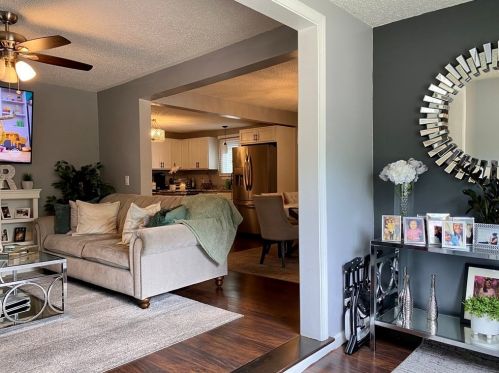 1070 Somerset Ave, Taunton MA 02780-4622 exterior