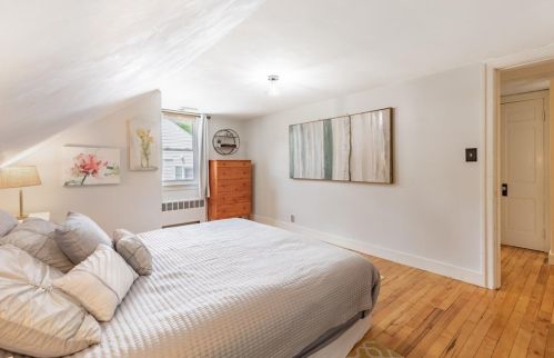 51 Rdg St, Arlington MA 02474-1706 exterior