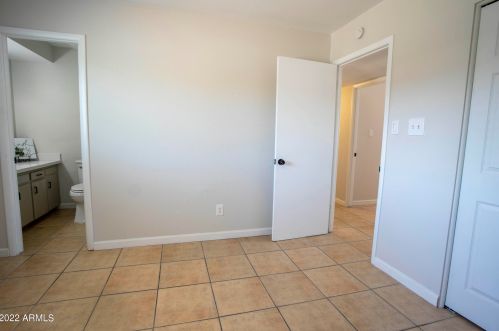 3117 65th Ave, Phoenix AZ 85033-5215 exterior