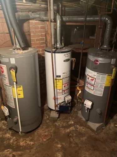 1122 Mammoth Rd, Dracut MA 01826 exterior