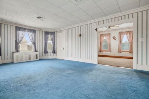 10 Burke St, Fall River MA 02720-6903 exterior