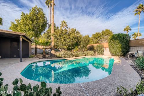 12821 31st St, Phoenix AZ 85008-1127 exterior