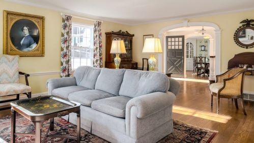 7 Monadnock Rd, Arlington MA 02476-8026 exterior