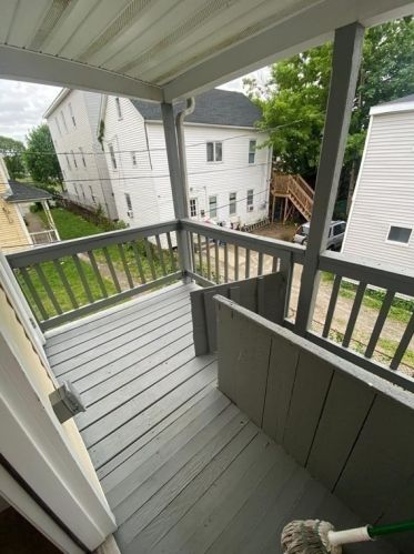 21 Sigel St, Worcester MA 01610-1824 exterior