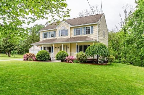 153 Leo Ave, Dracut, MA 01826-4028