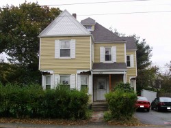 1658 Centre St, Newton, MA 02461-1522