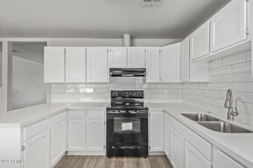 3116 37 Dr, Phoenix AZ 85053-3735 exterior