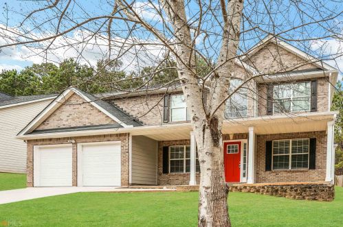 7126 Cavender Dr, Atlanta GA  30331-9422 exterior