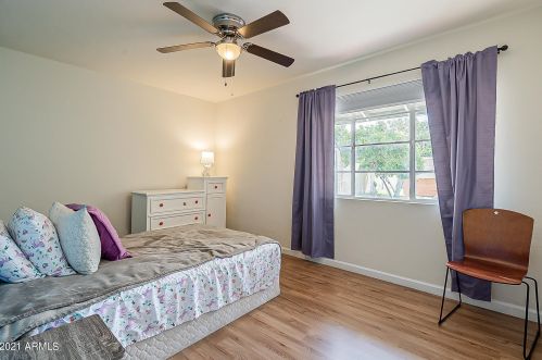 7819 17th Ave, Phoenix AZ  85021-7011 exterior