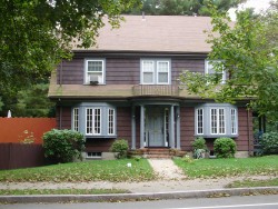 1420 Beacon St, Newton, MA 02468-1628