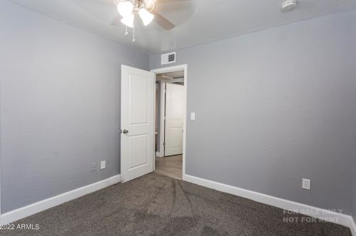 2014 51 Dr, Phoenix AZ 85035-1902 exterior