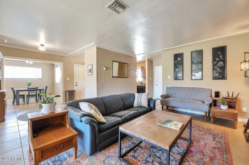 1901 45th St, Phoenix AZ  85008-4105 exterior