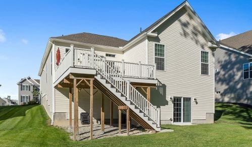 71 Pinetree Dr, Methuen MA 01844-1268 exterior