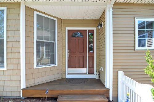 63 Old Field Rd, Plymouth, MA 02360-6504