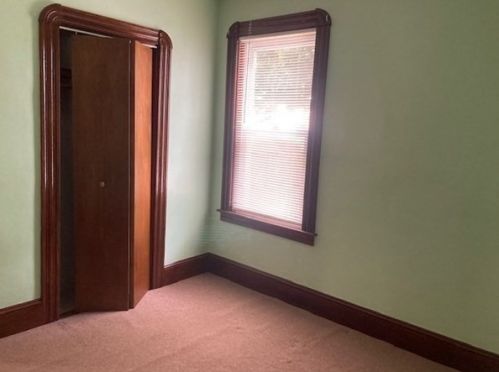 340 Earle St, New Bedford MA 02746-1814 exterior