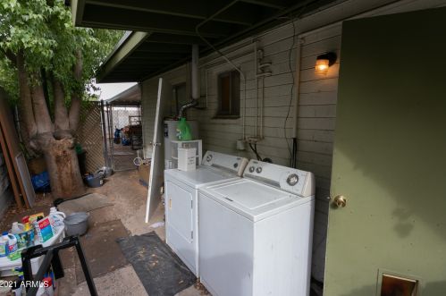 2102 Fairmount Ave, Phoenix AZ 85015-5306 exterior