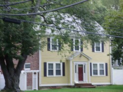 1736 Washington St, Newton, MA 02466-2802