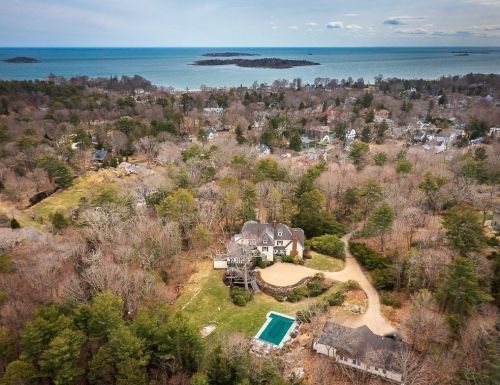 802 Hale St, Beverly MA 01915-2212 exterior