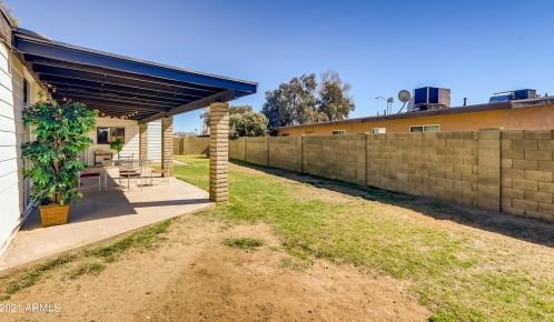 3001 Clinton St, Phoenix AZ 85029-4235 exterior