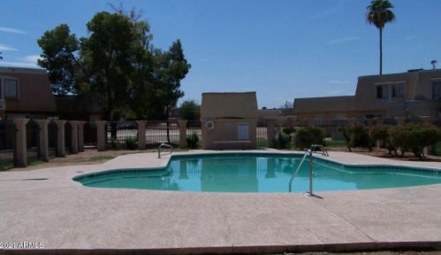 4020 44th St, Phoenix AZ 85032-2801 exterior