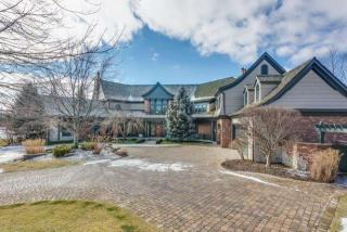 3 Holly Ln, Elkhart IN  46514-4075 exterior