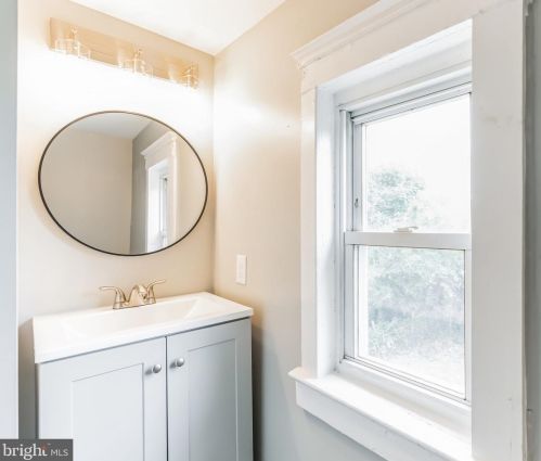 108 Jefferson St, West Deptford NJ 08066-1262 exterior