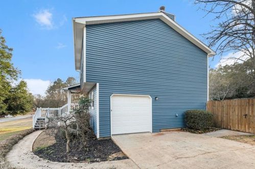 210 Summertown Dr, Stockbridge GA  30281-4758 exterior