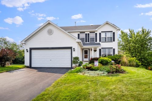 425 Clifton Ln, Lemont, IL 60440-6130
