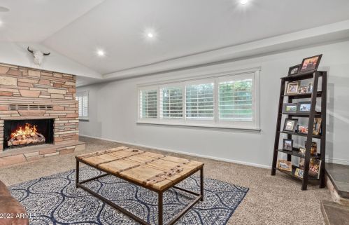 6849 2nd St, Phoenix AZ  85012-1005 exterior